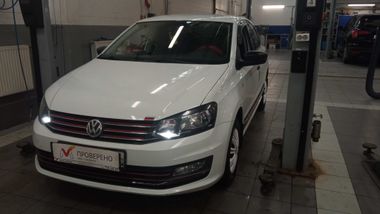Volkswagen Polo 663574bd2a3eb8573d5aaab9